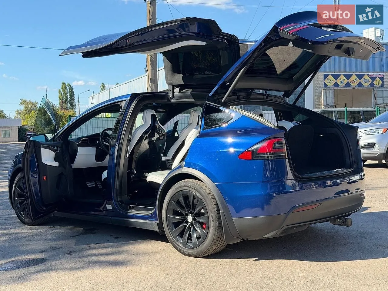 Позашляховик / Кросовер Tesla Model X 2016 в Харкові фото 3