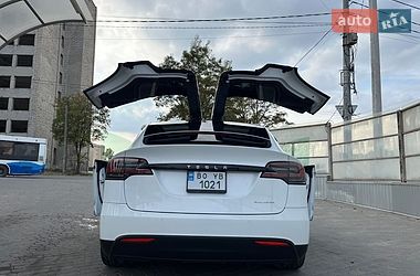 Позашляховик / Кросовер Tesla Model X 2020 в Тернополі