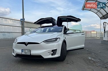 Позашляховик / Кросовер Tesla Model X 2020 в Тернополі