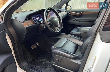 Позашляховик / Кросовер Tesla Model X 2020 в Тернополі
