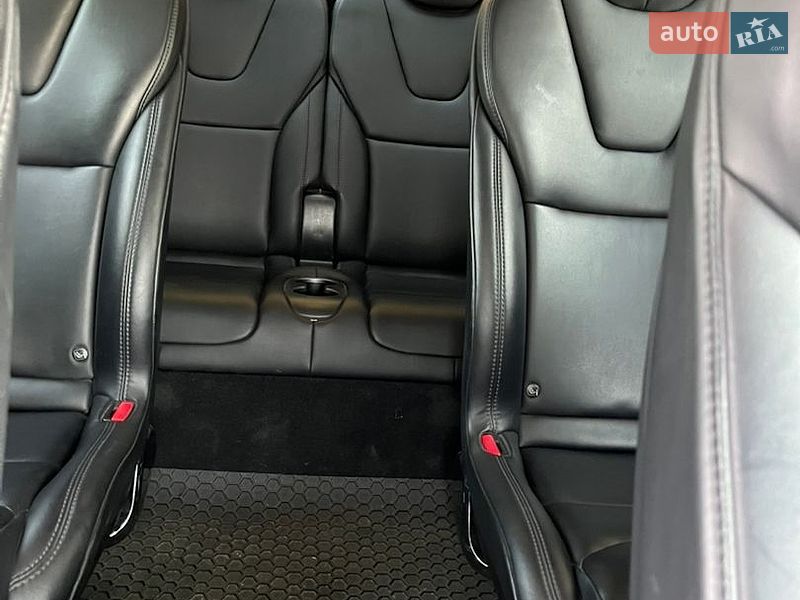 Позашляховик / Кросовер Tesla Model X 2020 в Тернополі