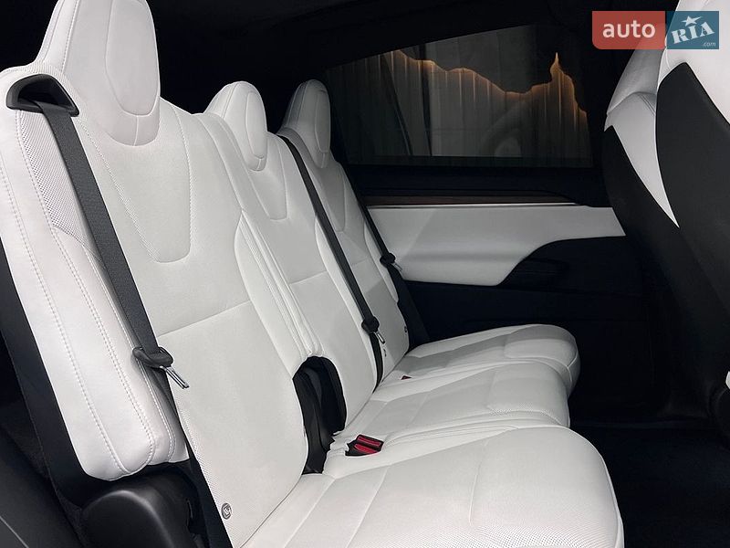 Внедорожник / Кроссовер Tesla Model X 2025 в Львове