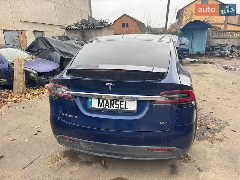 Позашляховик / Кросовер Tesla Model X 2016 в Немирові