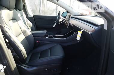 Внедорожник / Кроссовер Tesla Model Y 2021 в 