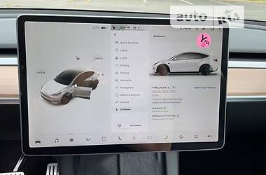 Хэтчбек Tesla Model Y 2021 в Виннице