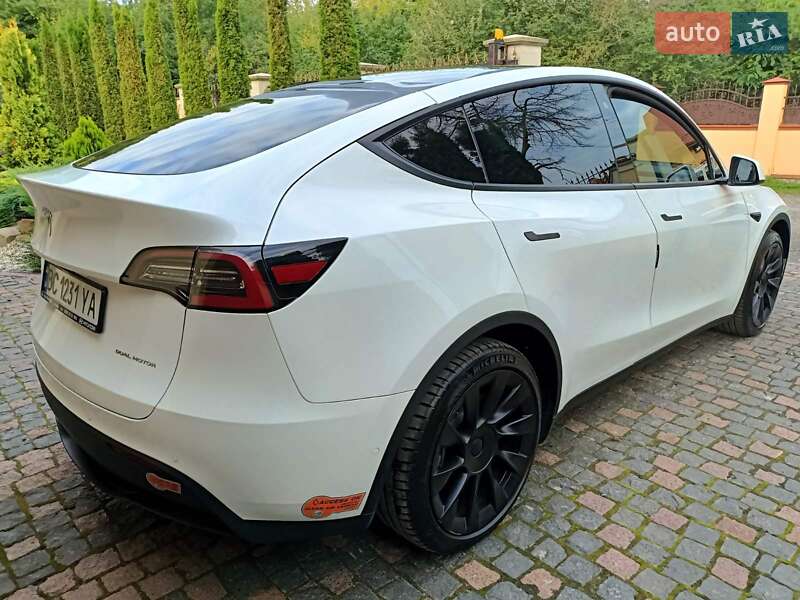 Внедорожник / Кроссовер Tesla Model Y 2020 в Львове