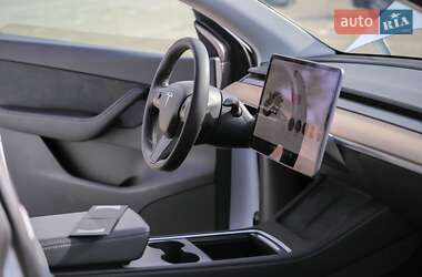 Внедорожник / Кроссовер Tesla Model Y 2021 в 