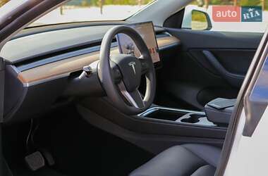 Внедорожник / Кроссовер Tesla Model Y 2021 в 