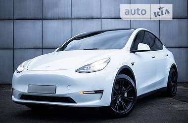 Внедорожник / Кроссовер Tesla Model Y 2020 в Киеве
