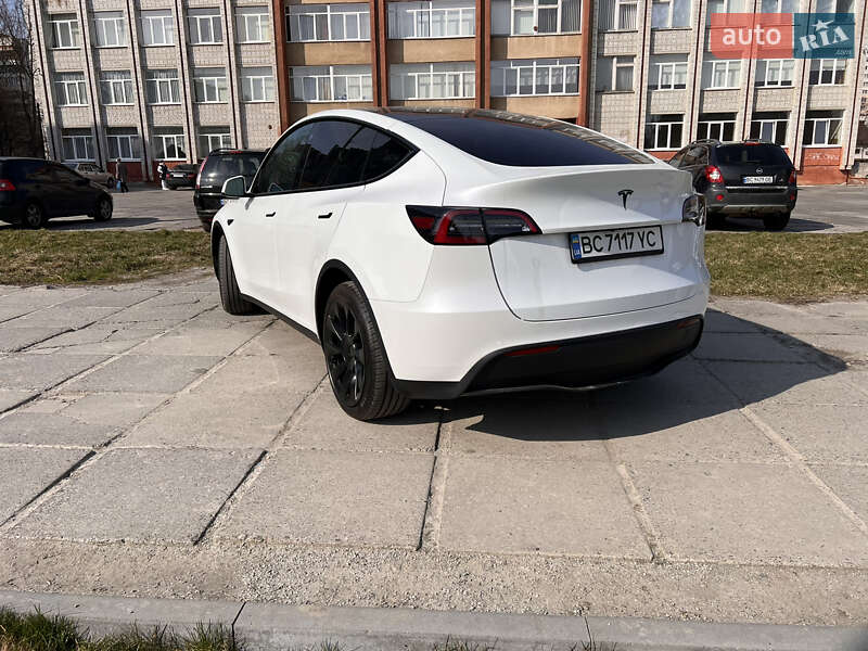 Внедорожник / Кроссовер Tesla Model Y 2021 в Львове