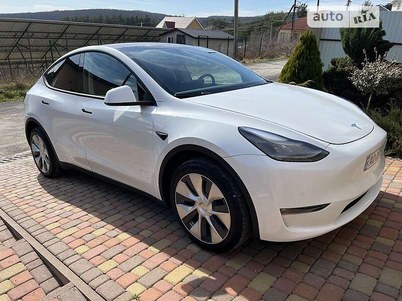 Позашляховик / Кросовер Tesla Model Y 2020 в Ужгороді