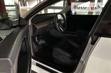 Внедорожник / Кроссовер Tesla Model Y 2020 в 