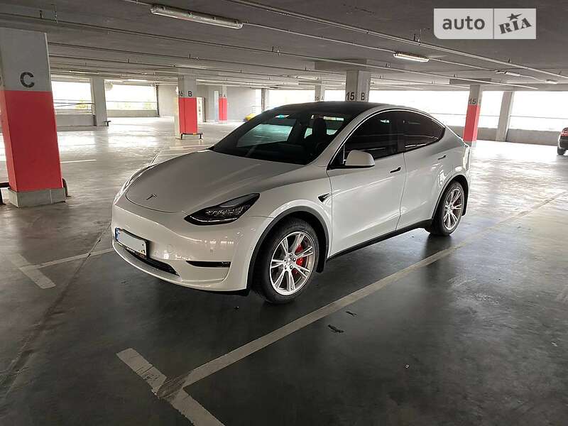 Внедорожник / Кроссовер Tesla Model Y 2020 в Львове