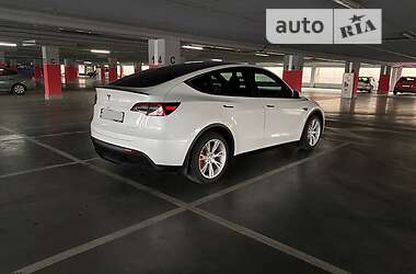 Внедорожник / Кроссовер Tesla Model Y 2020 в 