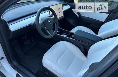 Внедорожник / Кроссовер Tesla Model Y 2020 в 
