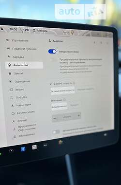 Внедорожник / Кроссовер Tesla Model Y 2020 в 