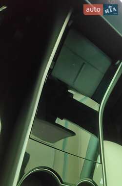 Внедорожник / Кроссовер Tesla Model Y 2020 в 