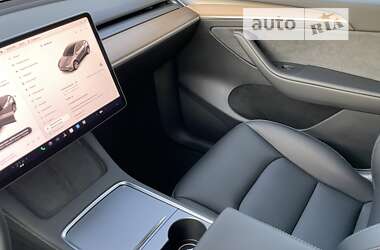 Позашляховик / Кросовер Tesla Model Y 2022 в 