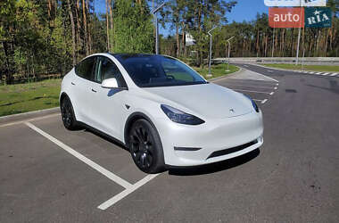 Внедорожник / Кроссовер Tesla Model Y 2020 в Киеве