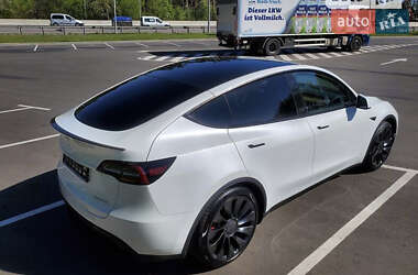Внедорожник / Кроссовер Tesla Model Y 2020 в Киеве