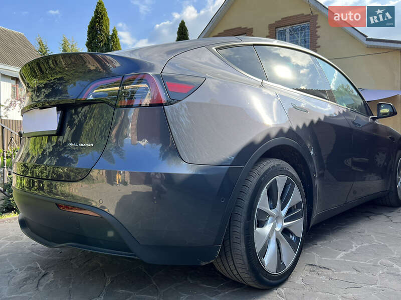 Внедорожник / Кроссовер Tesla Model Y 2022 в Киеве