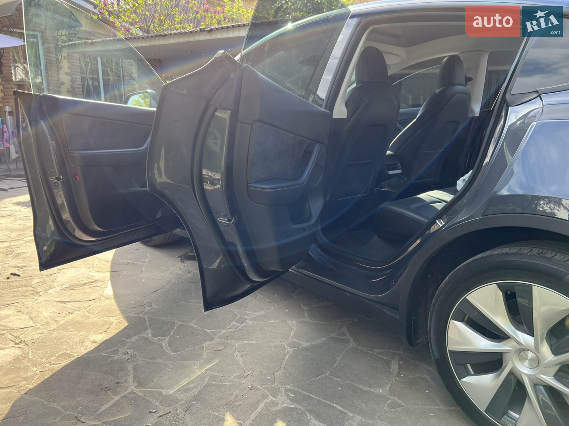 2022 Tesla Model Y - мініатюра 15