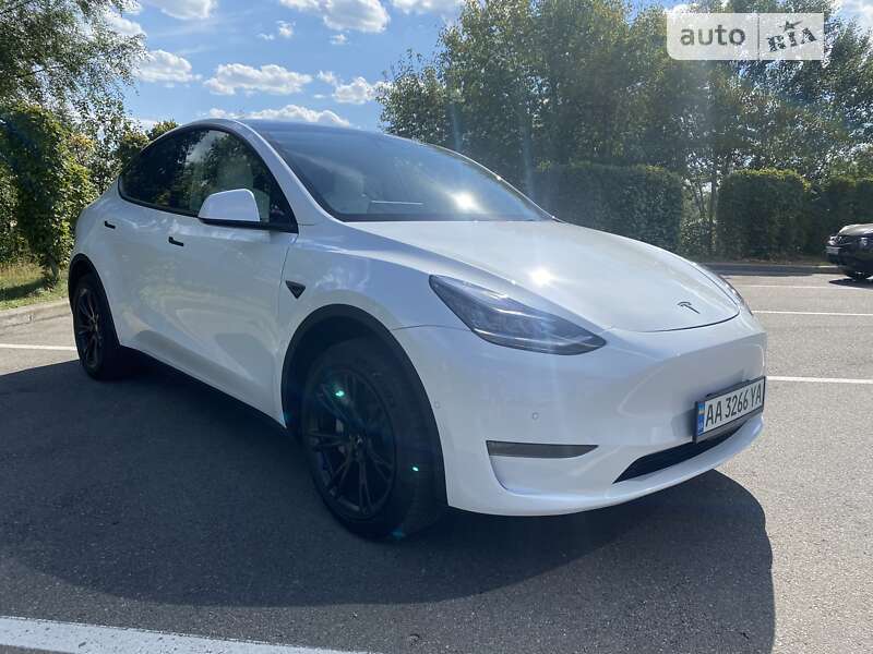 Позашляховик / Кросовер Tesla Model Y 2021 в Києві фото 30 Позашляховик / Кросовер Tesla Model Y 2021 в Києві