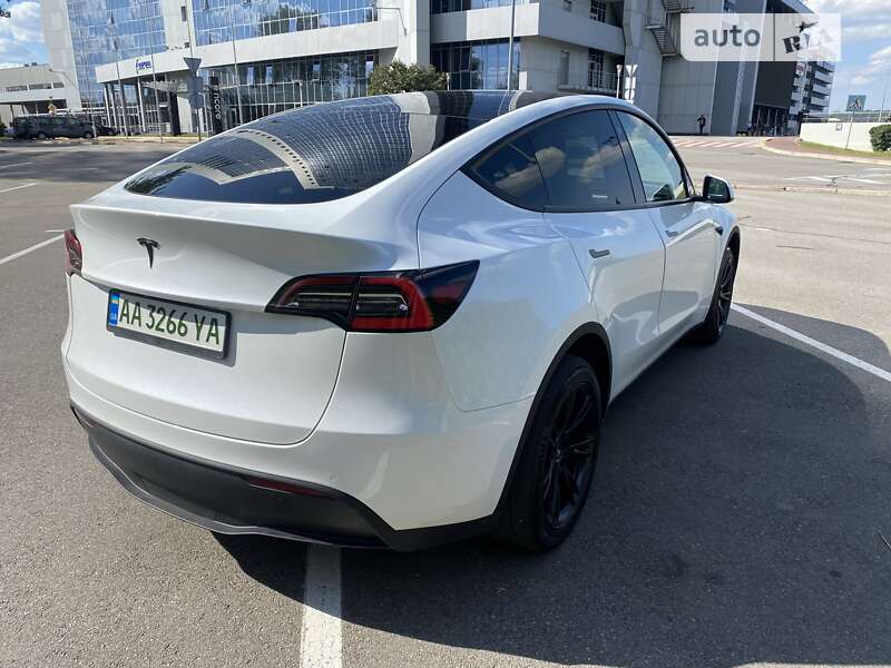 Позашляховик / Кросовер Tesla Model Y 2021 в Києві фото 35 Позашляховик / Кросовер Tesla Model Y 2021 в Києві