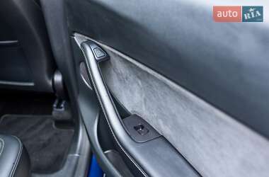 Внедорожник / Кроссовер Tesla Model Y 2021 в 