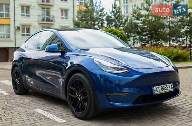 Внедорожник / Кроссовер Tesla Model Y 2021 в 