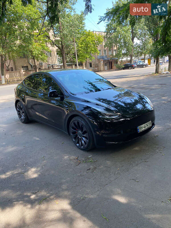 Внедорожник / Кроссовер Tesla Model Y 2021 в Одессе
