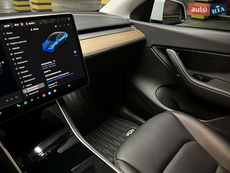 Позашляховик / Кросовер Tesla Model Y 2020 в Вінниці