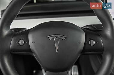 Внедорожник / Кроссовер Tesla Model Y 2021 в 