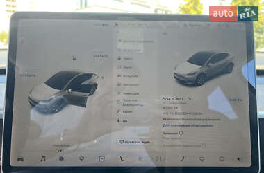 Позашляховик / Кросовер Tesla Model Y 2021 в Львові