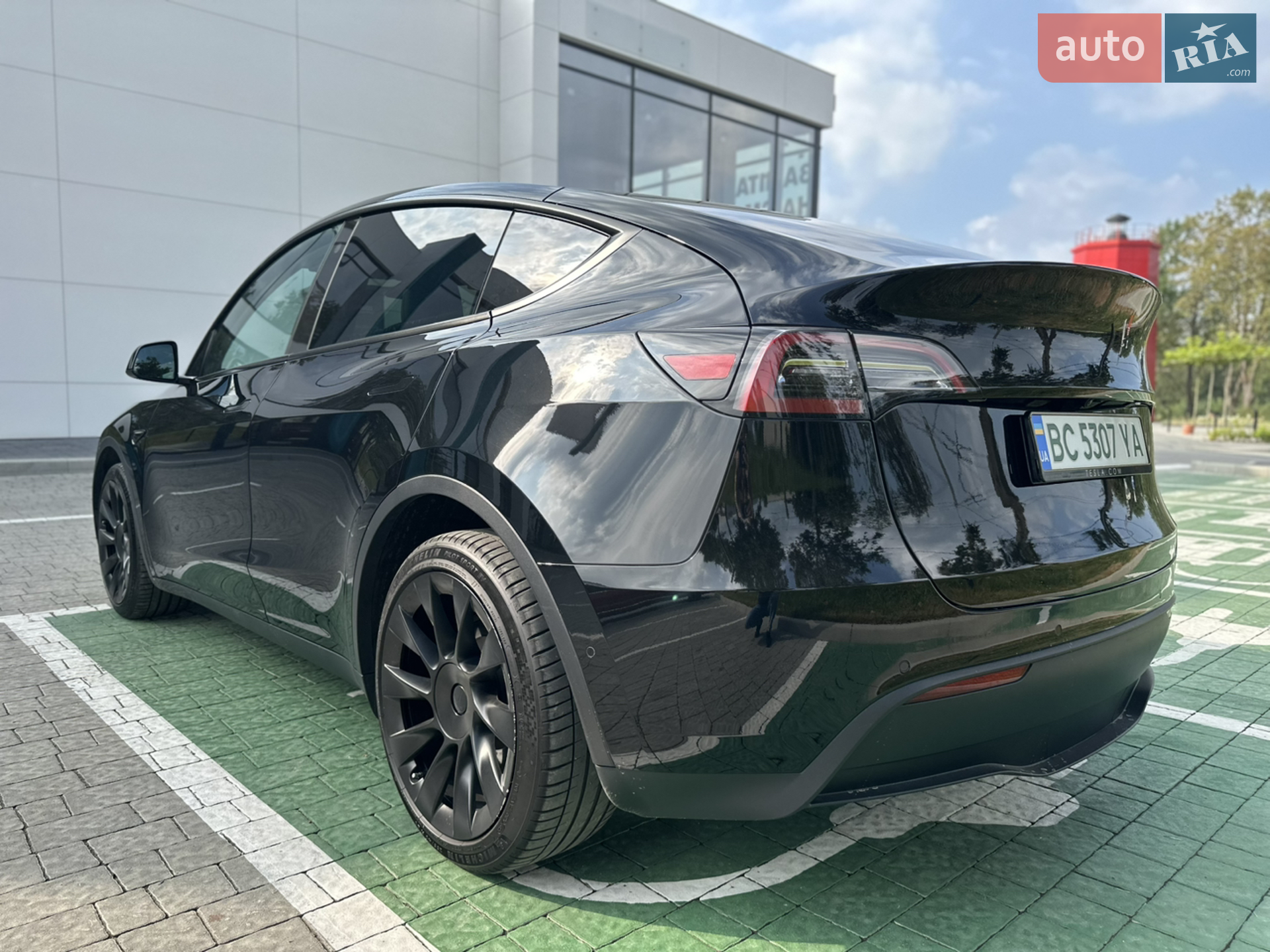 2021 Tesla Model Y - фото 1