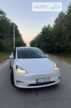 Внедорожник / Кроссовер Tesla Model Y 2022 в 
