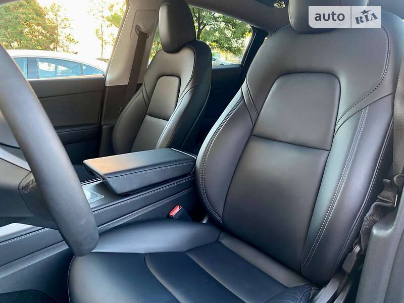 Внедорожник / Кроссовер Tesla Model Y 2022 в Одессе