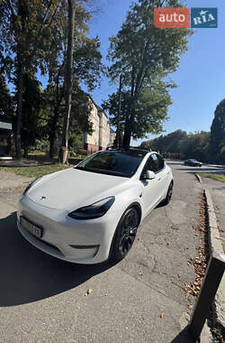 Внедорожник / Кроссовер Tesla Model Y 2022 в 