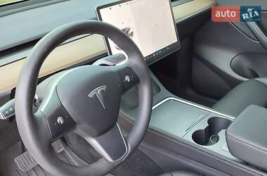 Внедорожник / Кроссовер Tesla Model Y 2021 в 