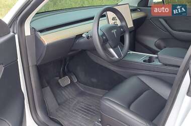 Внедорожник / Кроссовер Tesla Model Y 2021 в 