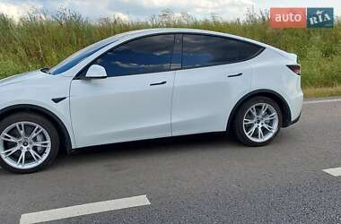 Внедорожник / Кроссовер Tesla Model Y 2021 в 