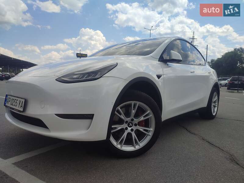 Позашляховик / Кросовер Tesla Model Y 2020 в Запоріжжі