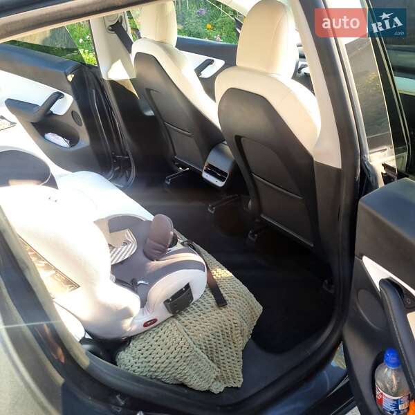 Внедорожник / Кроссовер Tesla Model Y 2020 в Тернополе