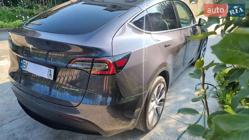 Внедорожник / Кроссовер Tesla Model Y 2020 в Тернополе