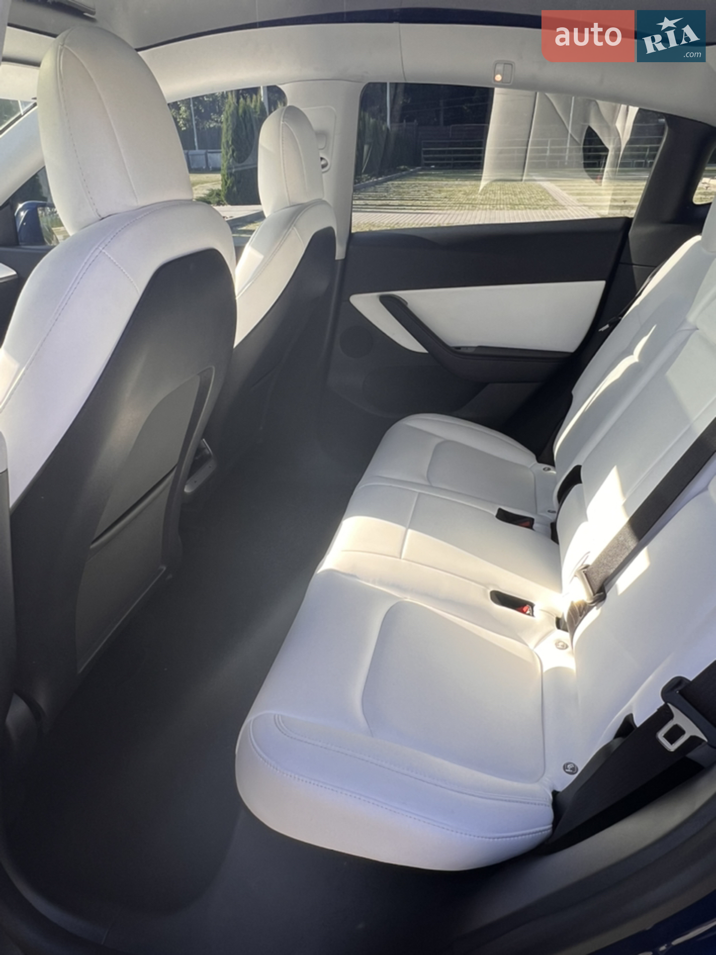 2020 Tesla Model Y - мініатюра 12