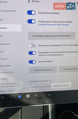 Позашляховик / Кросовер Tesla Model Y 2021 в Києві