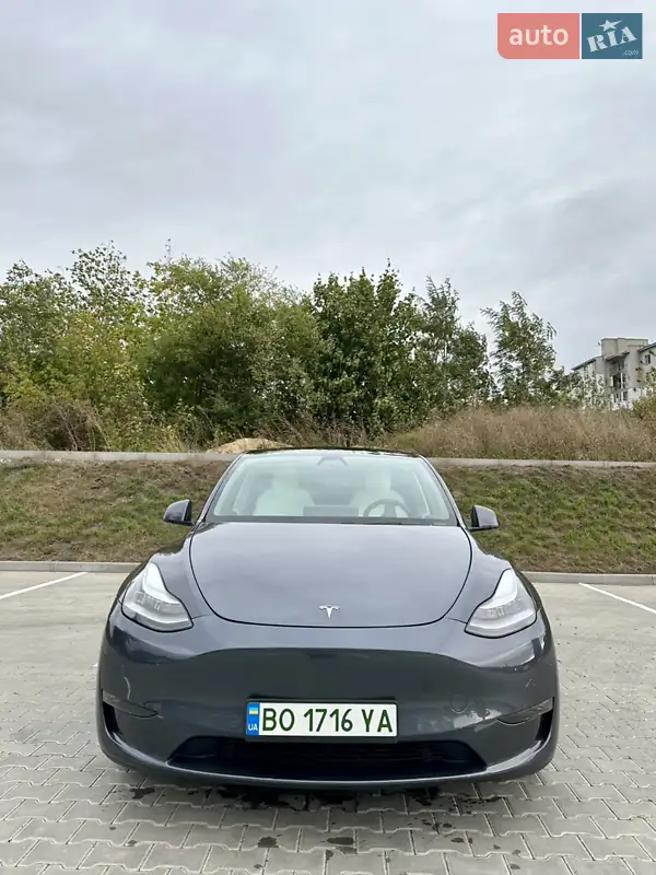 Tesla Model Y