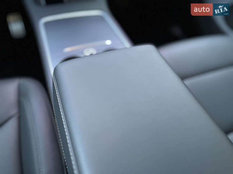 Позашляховик / Кросовер Tesla Model Y 2022 в Івано-Франківську