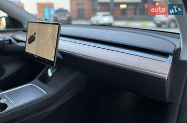 Внедорожник / Кроссовер Tesla Model Y 2022 в 
