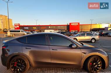 Внедорожник / Кроссовер Tesla Model Y 2022 в 